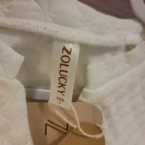 NWT Zolucky longsleeve off white top sz Lg - Picture 6 of 8